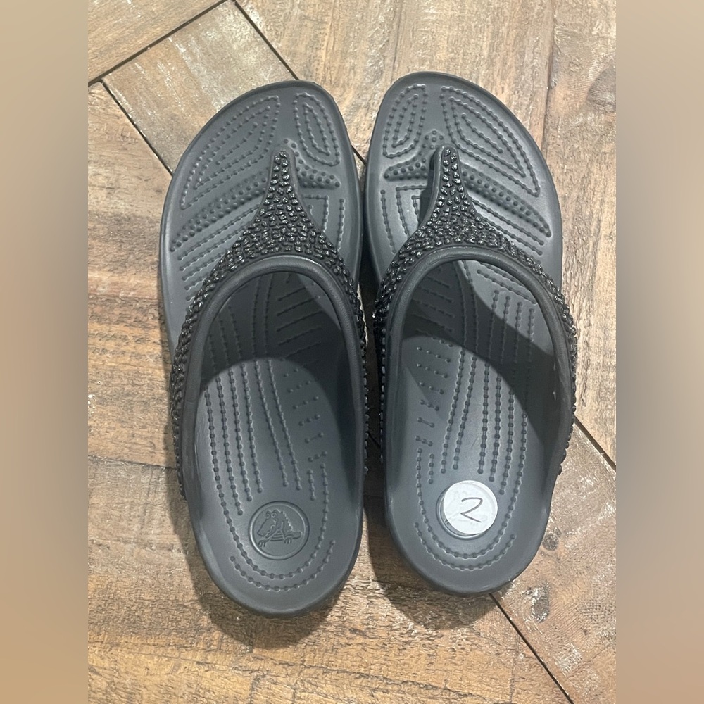Crocs black beaded women’s size 9